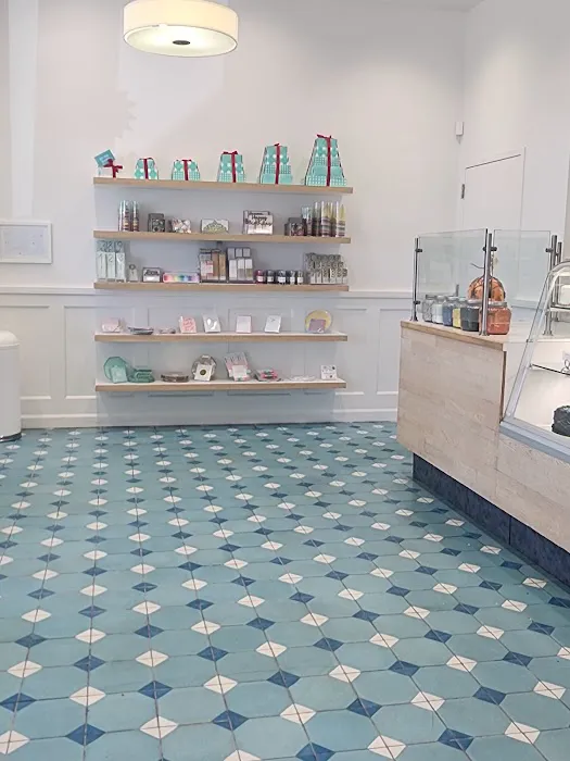 SusieCakes - Woodland Hills Picture 2