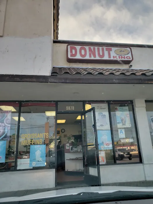 Donut King Picture 1