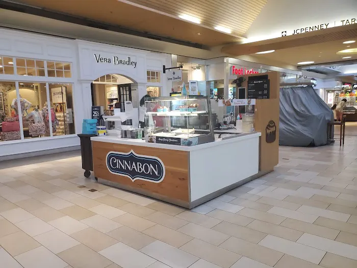 Cinnabon Picture 2
