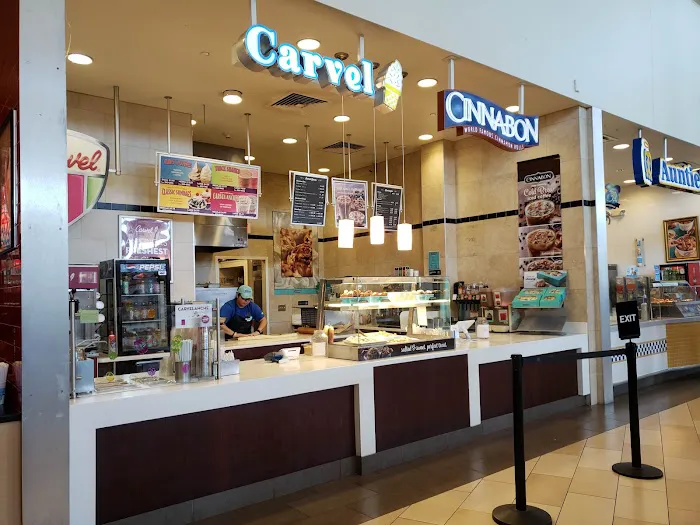 Cinnabon Picture 3