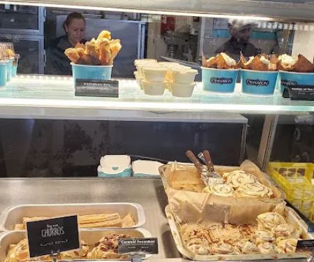 Cinnabon