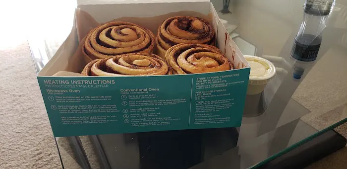 Cinnabon Picture 5