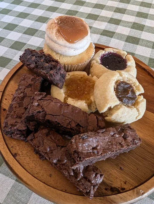 The Cut Bakes Picture 4