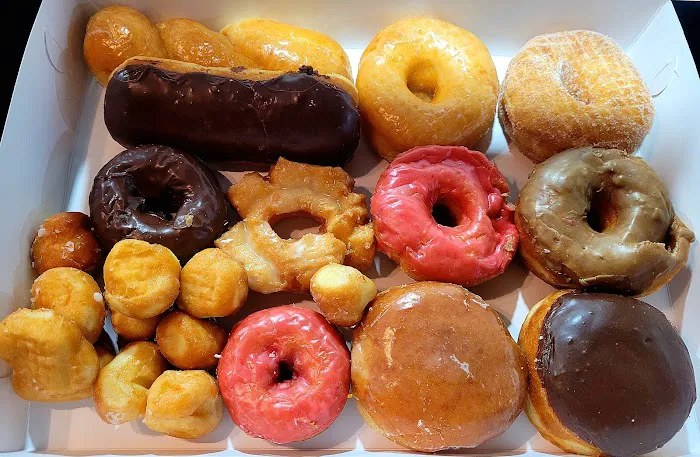 Royal Donuts Picture 4