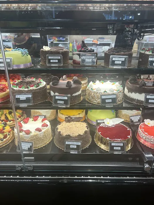 Mamolo’s Fine Pastries Picture 10