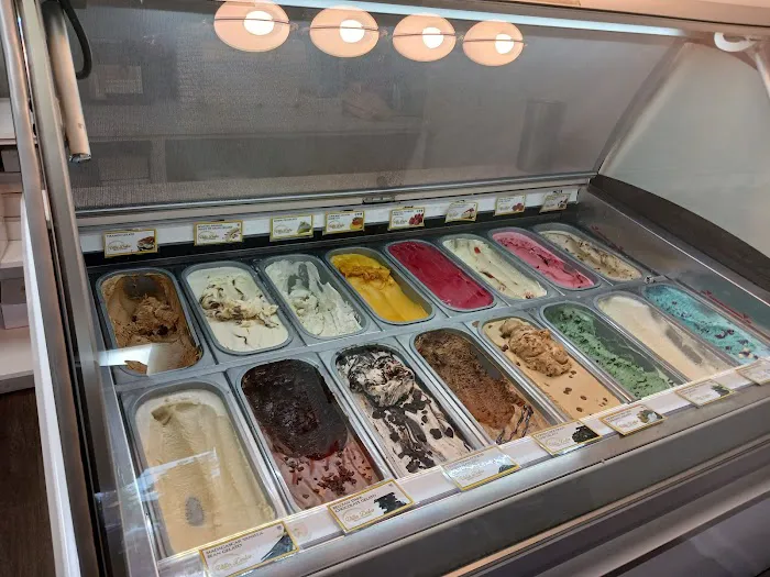 Golden Rose Bakery Picture 5