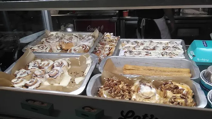 Cinnabon Picture 5