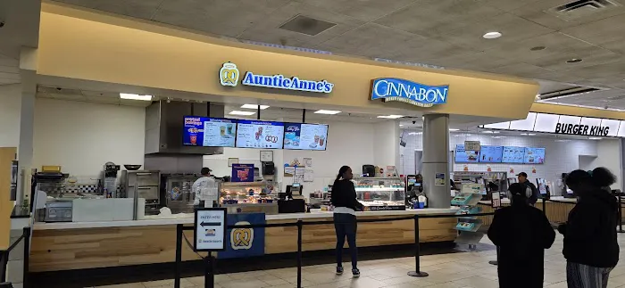 Cinnabon Picture 9
