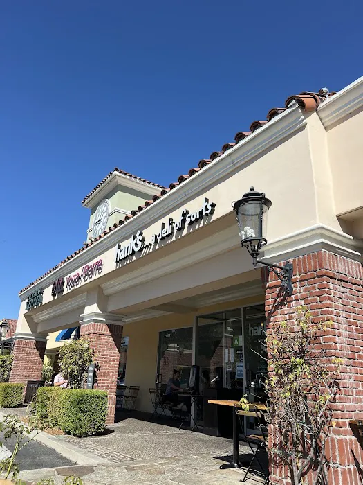 Hank's Bagels - Calabasas Picture 2