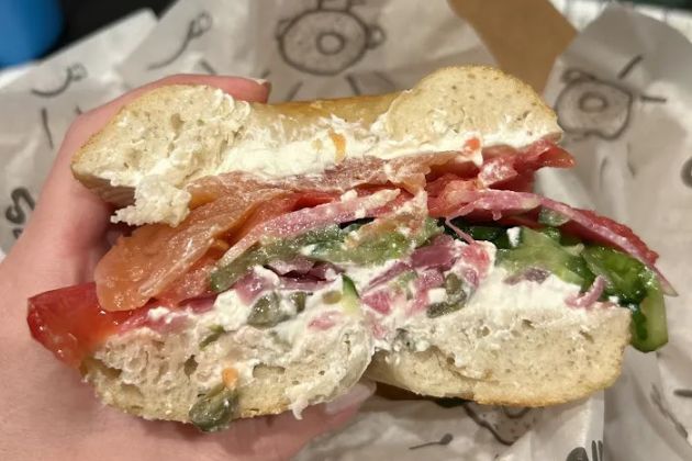 Hank's Bagels - Calabasas