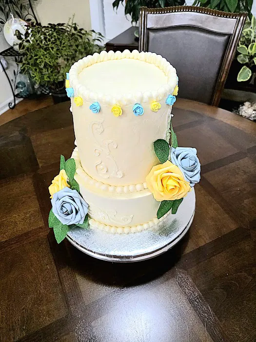 Crowned Cakes LLC Picture 2