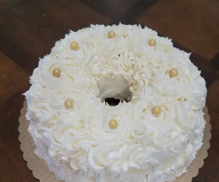 Crowned Cakes LLC