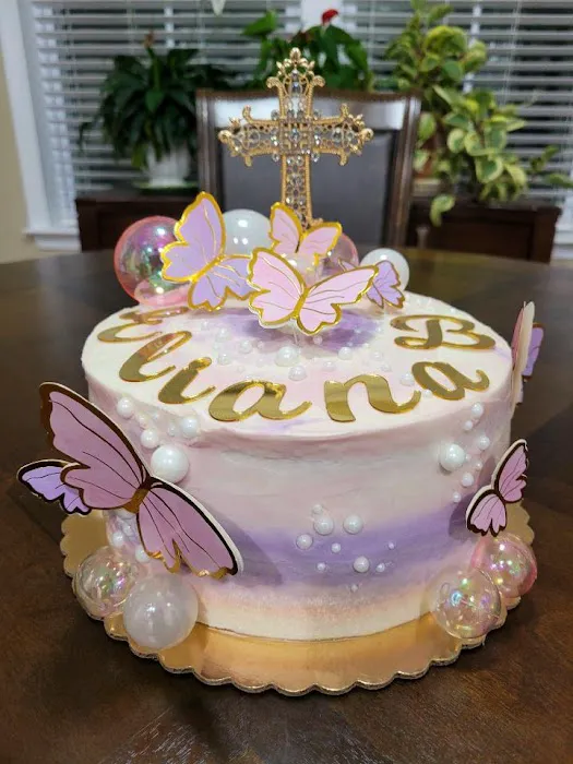Crowned Cakes LLC Picture 6