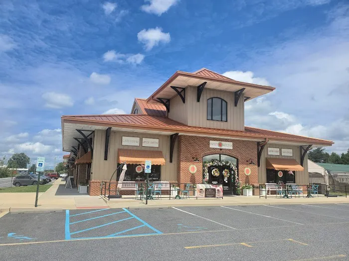 Sweet Melissa Bakery & Coffee Shop Picture 7