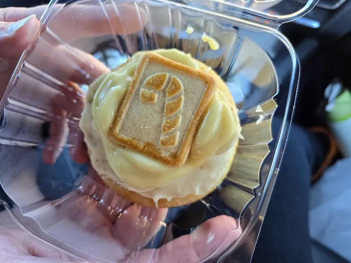 Divergent Donuts Picture 7