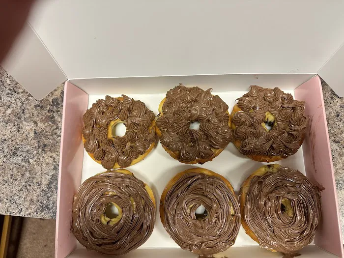 Divergent Donuts Picture 5