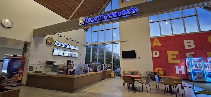 Auntie Anne's Picture 3