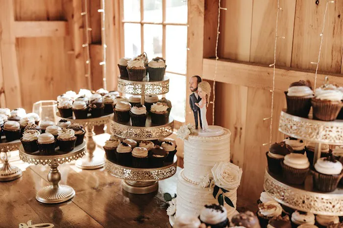 Flavor Cupcakery & Bake Shop Picture 1