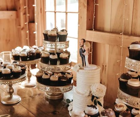 Flavor Cupcakery & Bake Shop