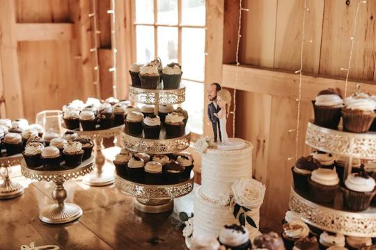 Flavor Cupcakery & Bake Shop