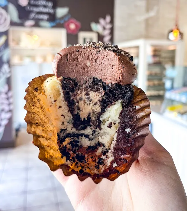 Flavor Cupcakery & Bake Shop Picture 8
