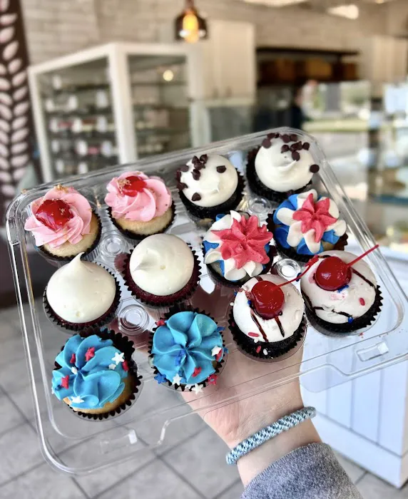 Flavor Cupcakery & Bake Shop Picture 7