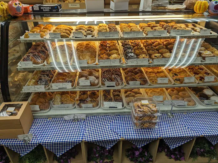 Bavarian Bakery and Deli Picture 2