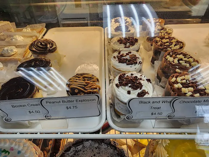 Bavarian Bakery and Deli Picture 3