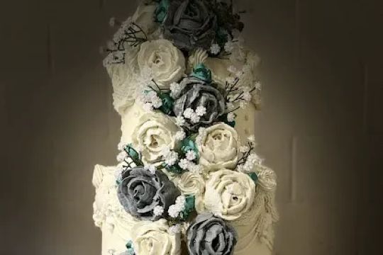 Charlee's Butter Cream Dreams custom cakes-Appointment Only