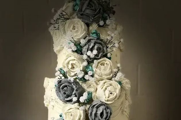 Charlee's Butter Cream Dreams custom cakes-Appointment Only