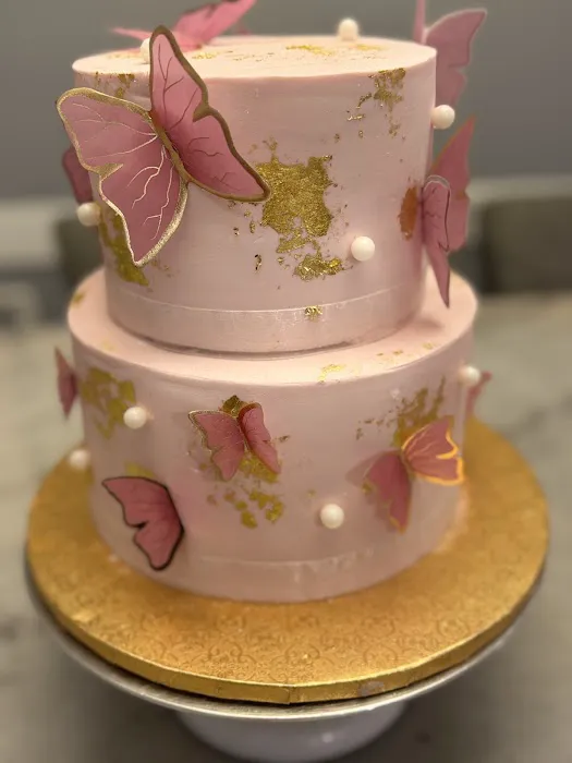 Charlee's Butter Cream Dreams custom cakes-Appointment Only Picture 7
