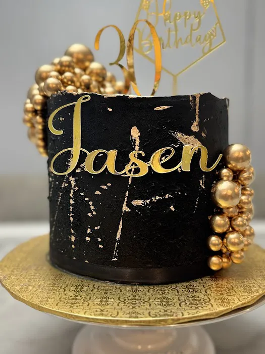 Charlee's Butter Cream Dreams custom cakes-Appointment Only Picture 4