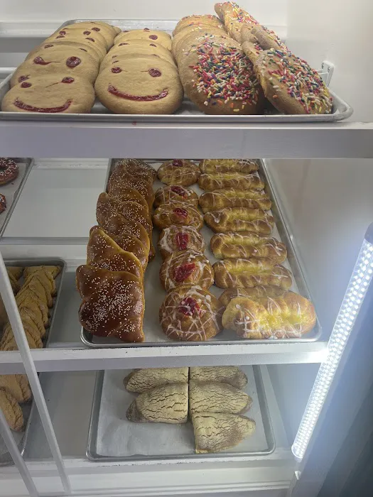 Vargas Bakery 2 Picture 7