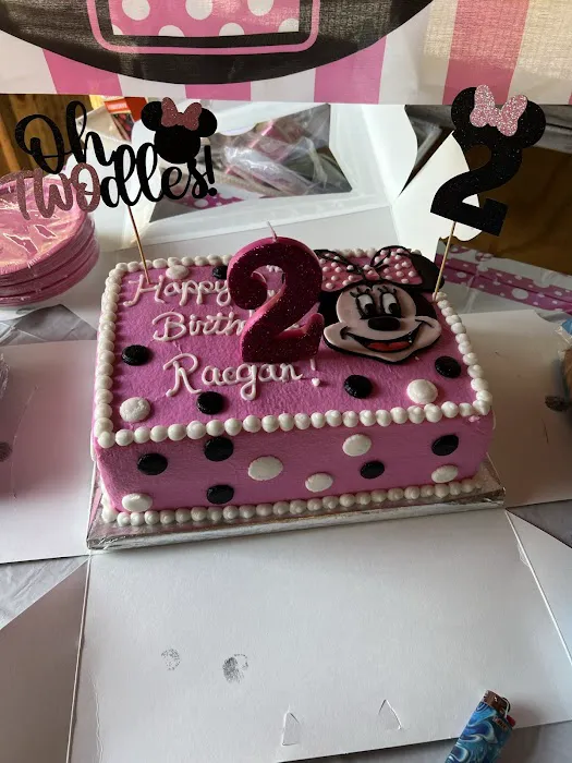 Paula's Place For Cakes Picture 5