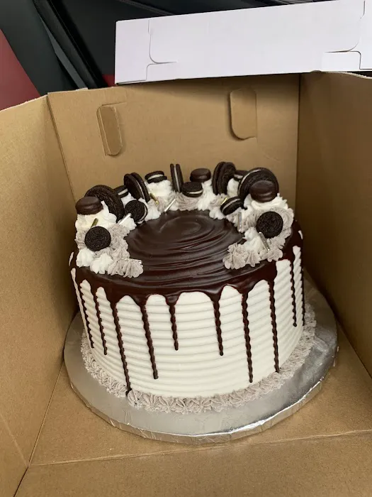 Paula's Place For Cakes Picture 9