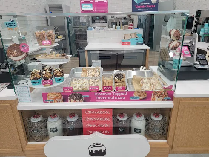 Cinnabon Picture 4