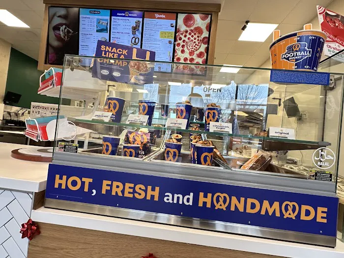 Auntie Anne's Picture 3