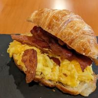 Roggenart European Bakery, Bistro & Cafe ico
