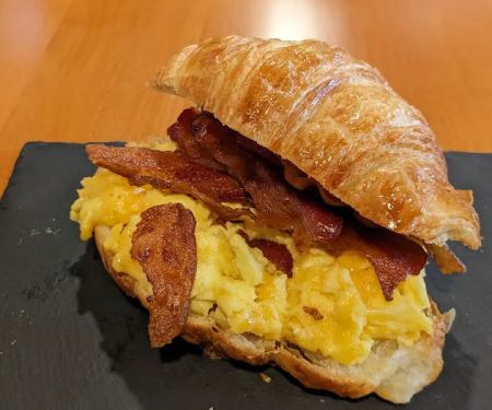 Roggenart European Bakery, Bistro & Cafe