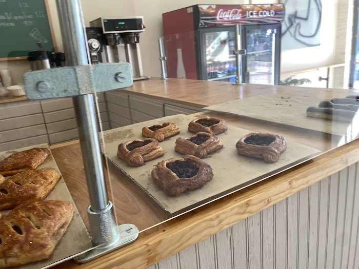 BALTOZ BAKERY Picture 5