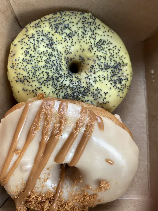 Cloudy Donut Co. Picture 6