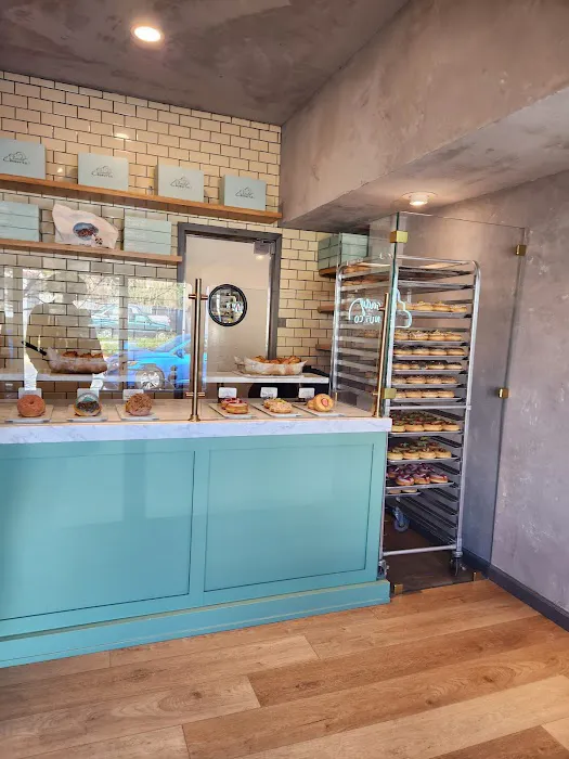 Cloudy Donut Co. Picture 8