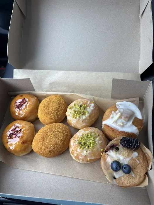 Cloudy Donut Co. Picture 9