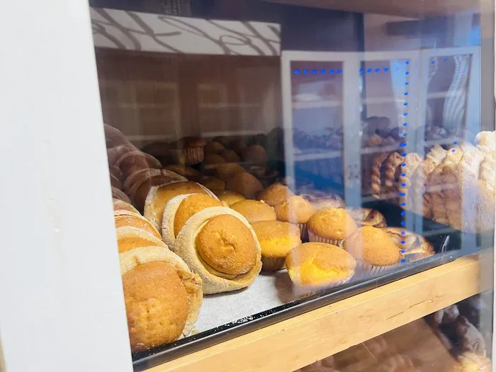 Panaderia La Ideal Picture 9