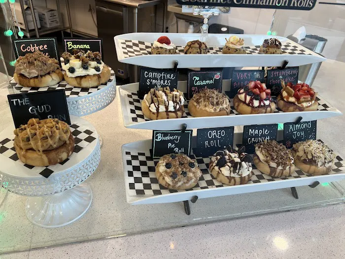 Cinnaholic Picture 8