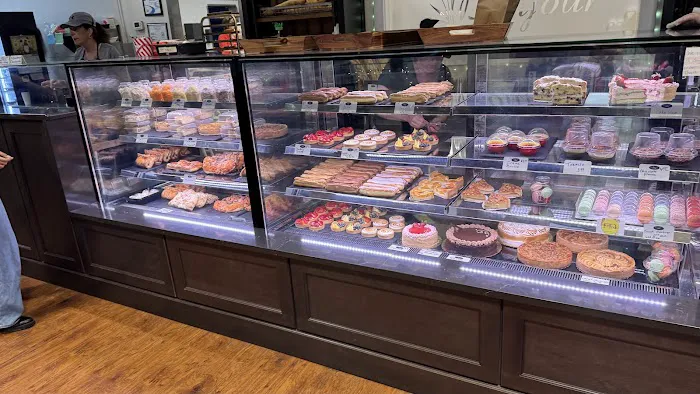 La Baguette French Bakery Picture 2