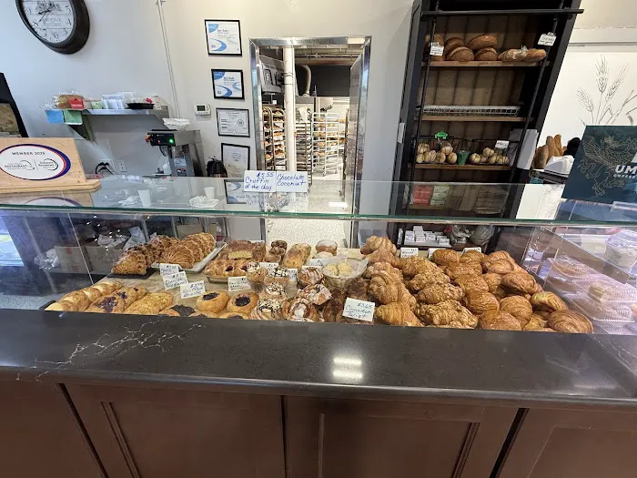 La Baguette French Bakery Picture 6
