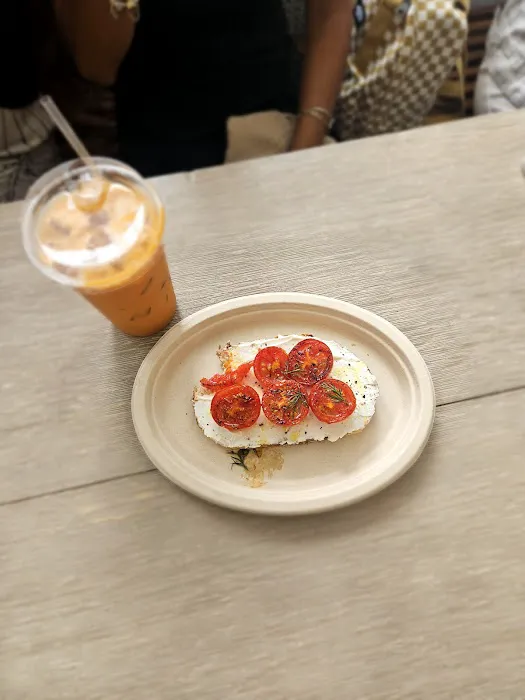 KANOM Cafe Picture 5
