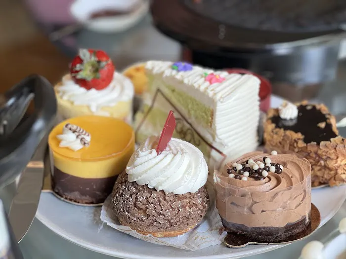 Bonjour Bakery & Cafe Picture 6