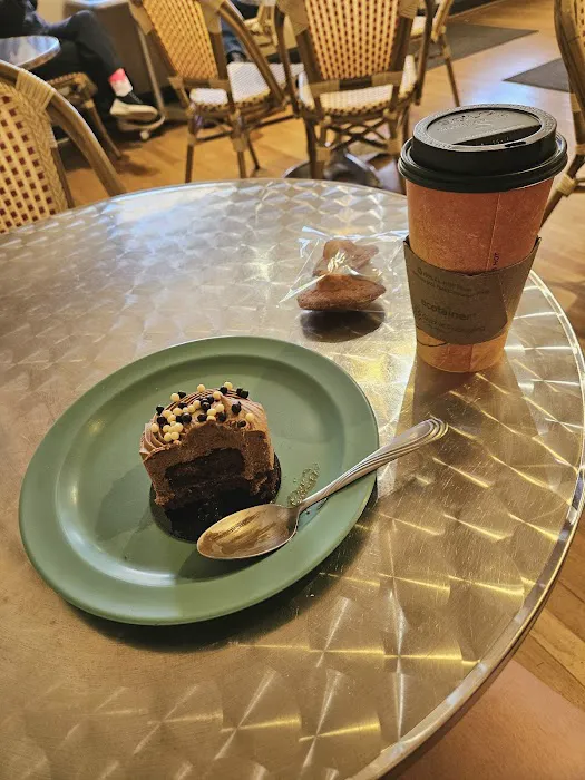 Bonjour Bakery & Cafe Picture 8